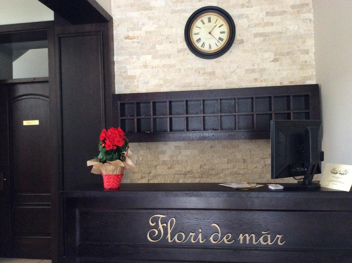 Flori De Mar Ξενοδοχείο Poiana Mărului Εξωτερικό φωτογραφία